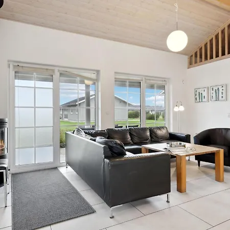 Holiday home Beautiful In With Kitchen *