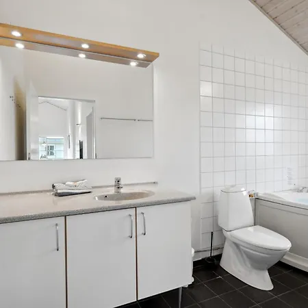 Beautiful In With Kitchen Holiday home *